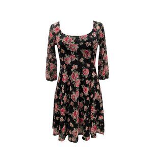 Betsey Johnson Flower Stretch Lace Skater Dress NWT